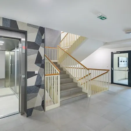 Enjoyer - Seafront With Private Heated Pool And Terrace