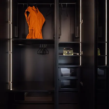 Enjoyer - Seafront With Private Heated Pool And Terrace * ספליט