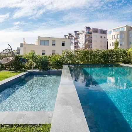 Enjoyer - Seafront With Private Heated Pool And Terrace * ספליט