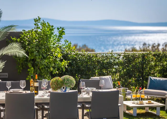 别墅 Enjoyer - Seafront With Private Heated Pool And Terrace 斯普利特