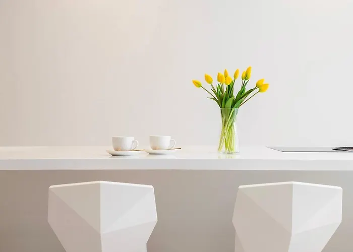 Enjoyer - Seafront With Private Heated Pool And Terrace 斯普利特