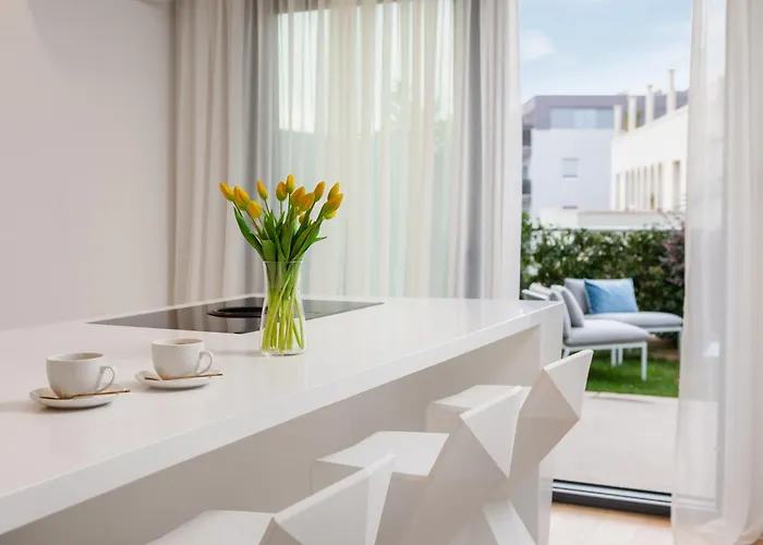 别墅 Enjoyer - Seafront With Private Heated Pool And Terrace 斯普利特