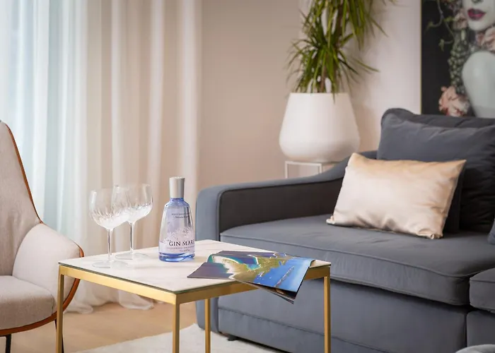 别墅 Enjoyer - Seafront With Private Heated Pool And Terrace 斯普利特